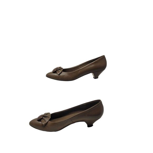 Vintage Spain Leather Kitten Heels 7M Brown 3D Bow Button Accent Secretary Geek - Picture 6 of 10